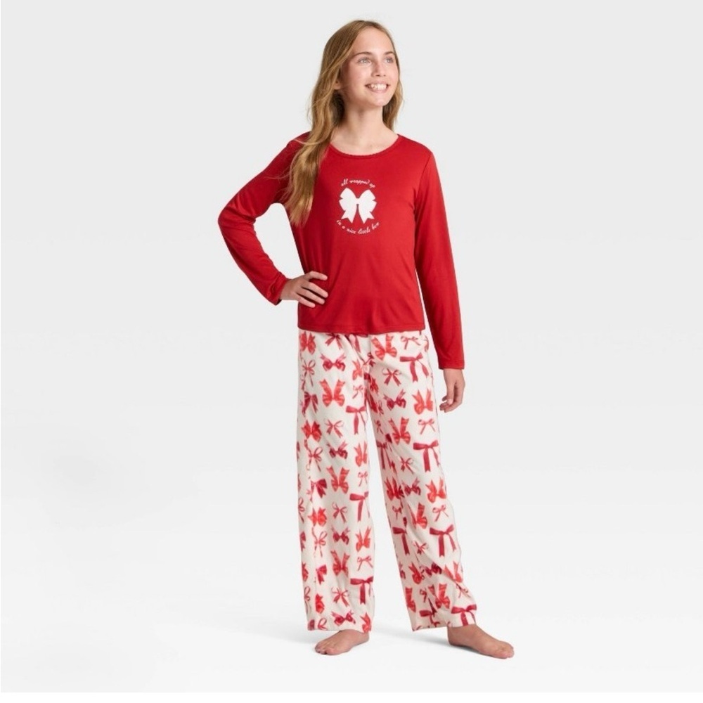 NWT Cat & Jack Holiday Kids Pajama Set Size S(6/7)